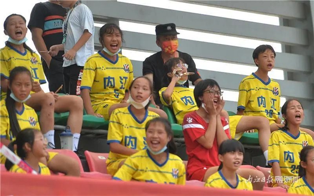 内江女足,喜获铜牌!(图9) 9.jpg