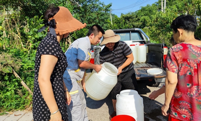 民心守护|纳溪区全力出击,为群众送水解“旱情”(图5) 5.jpg