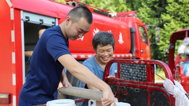 民心守护|纳溪区全力出击,为群众送水解“旱情”(图7) 7.jpg