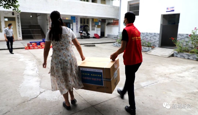 非公,为公!|泸县新联会会长单位泸州福欣医院 “新联心”同抗疫(图3) 3.jpg