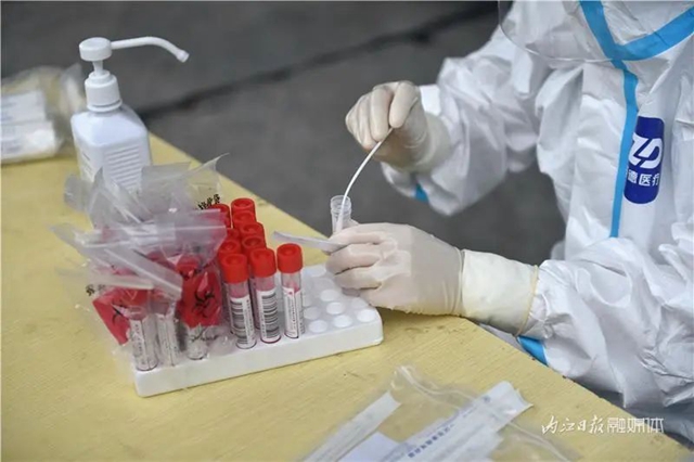 “跑”得飞快!内江核酸检测揭密——(图2) 2.jpg