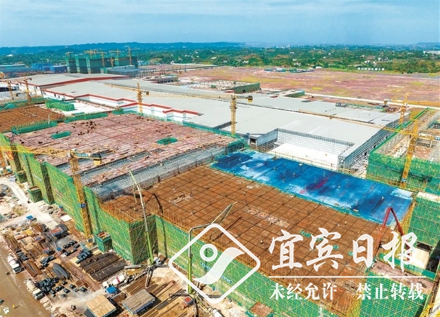 来看看!宜宾1-8月经济指标成绩单(图1) 经1.jpg