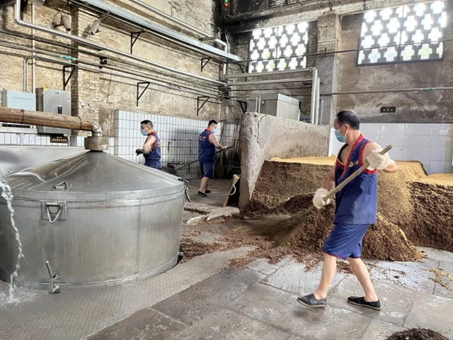 1—8月，泸酒新签约招商引资项目17个