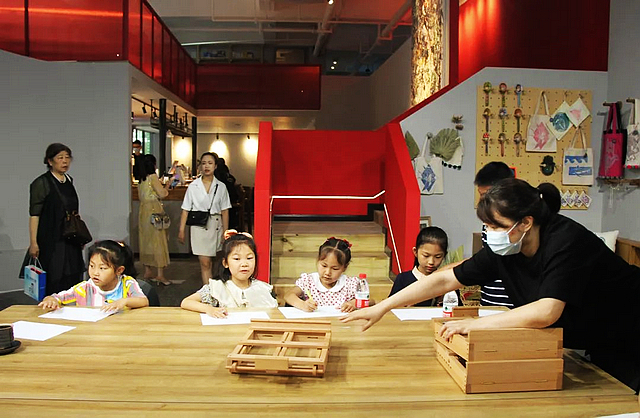 【聚焦实体经济,瞄准新型消费】友邻中心诠释商业新图景!(图3) nEO_IMG_3.jpg