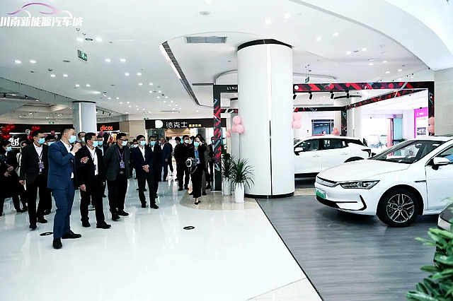 成功获得授牌、新签约近20家车商!川南新能源汽车城进入高速发展通道(图15) nEO_IMG_15.jpg