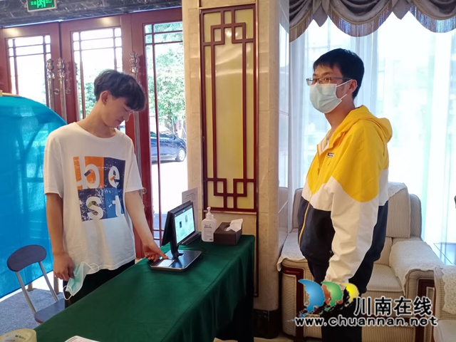 民心守护｜泸县建校：奔走10000里！把“现场”搬到学生面前