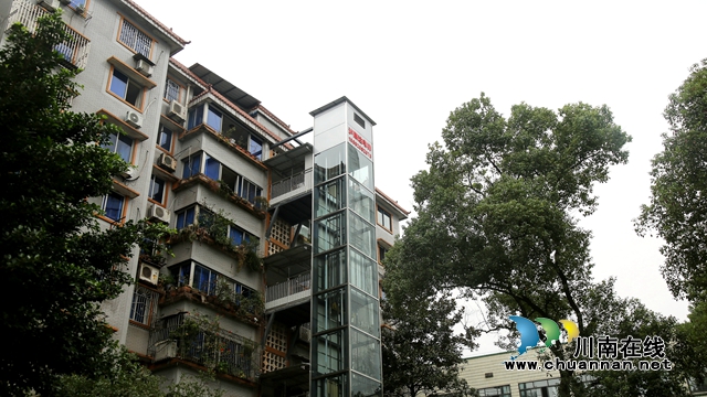 加装电梯后的小区环境。 (4).jpg