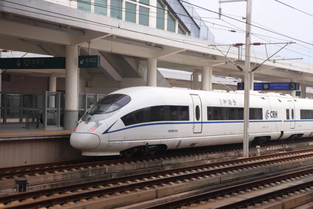 新列车运行图来了！宜宾西站将开行57对！到这些地方更便利……