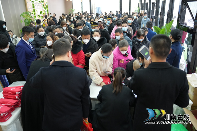 燃!首次亮相就火爆全城,这才是泸州鼎儫的姿态!(图6) 7.png