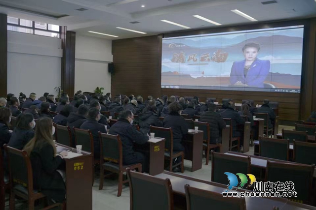 龙行2.jpg