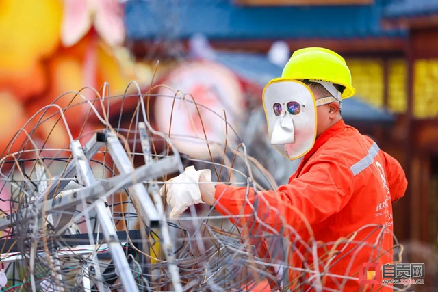 首次被纳入国家职业分类大典！自贡彩灯人UP！