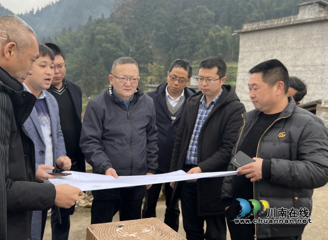 市政协副主席唐杰带队调研河道治理6_副本.jpg
