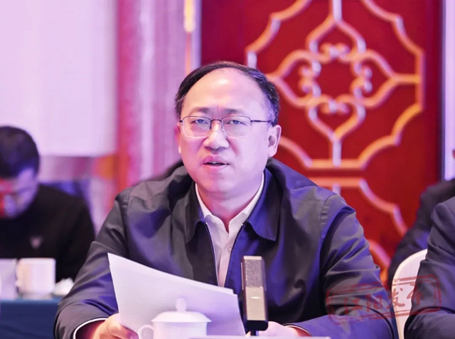 聘任招商大使、宜商环境体验官,江阳区“优化营商环境 助力企业发展”政企交流会举行(图2) 2.jpg