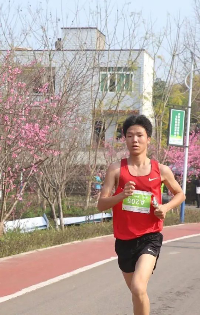 鸣枪开跑!龙马潭松滩湖环湖马拉松燃爆这个春天!(图26) 26.jpg