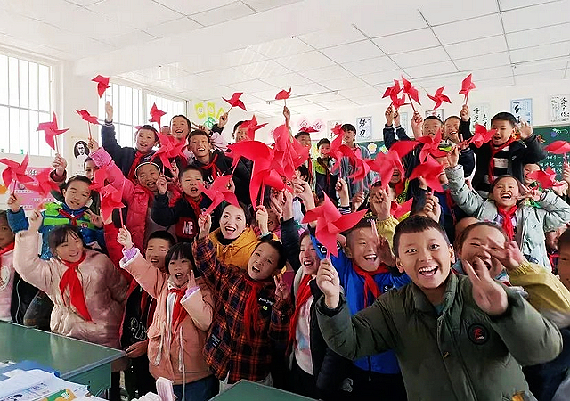 情系普格，助力索玛花开 | 泸州市龙马潭区教育和体育系统支教帮扶工作侧记