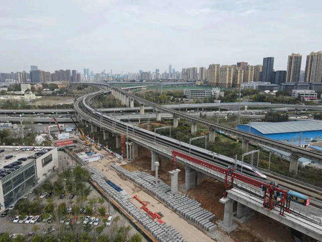 成自宜高铁迎重大节点!全线架梁完成,预计年内建成通车(图2) 2.jpg