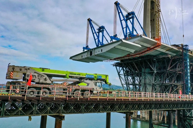 主桥“组装”过半!泸州长江六桥预计6月底实现合龙(图7) 7.jpg