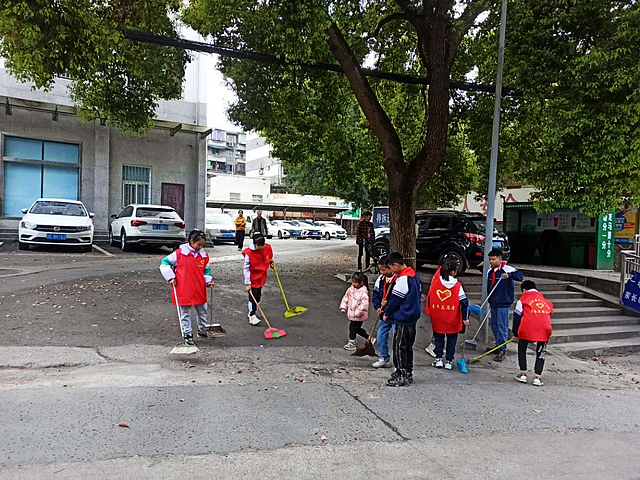 泸州十八中:学雷锋精神 做时代好少年(图13) nEO_IMG_17.jpg