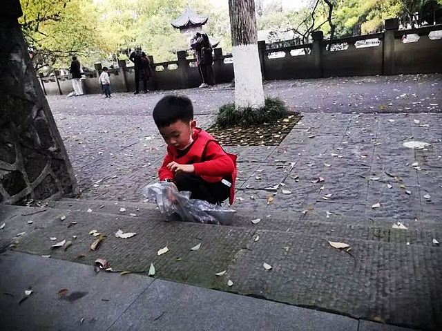 泸州十八中:学雷锋精神 做时代好少年(图12) nEO_IMG_16.jpg