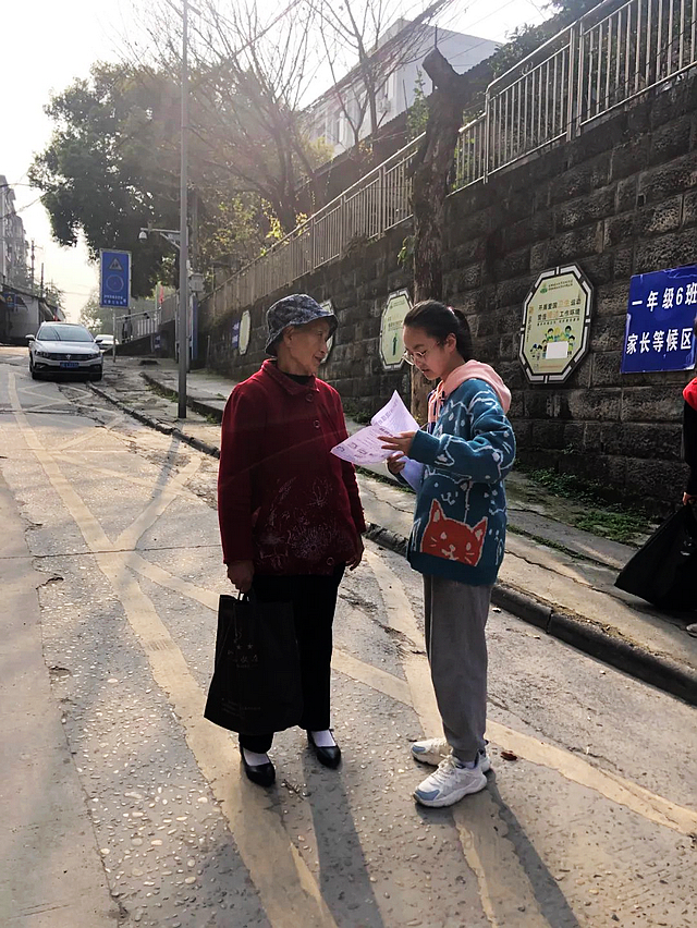 泸州十八中:学雷锋精神 做时代好少年(图32) nEO_IMG_43.jpg