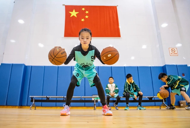 激情飞扬 迎“篮”而上 | 泸州市第一届青少年校园体育联赛小学生U系列篮球比赛火热进行中(图10) 10.jpg