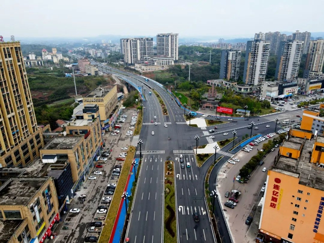 双向8车道!宜宾“最美沿江公路”正式通车(图7) 7.jpg