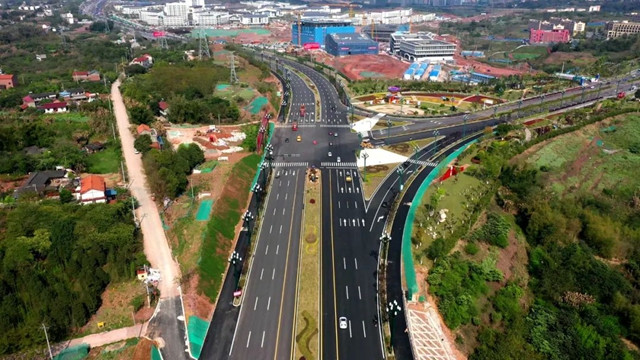 双向8车道!宜宾“最美沿江公路”正式通车(图5) 5.jpg