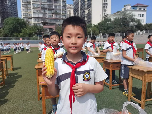 哇!这些孩子可说是“十八般武艺样样精通”(图24) 25.jpg