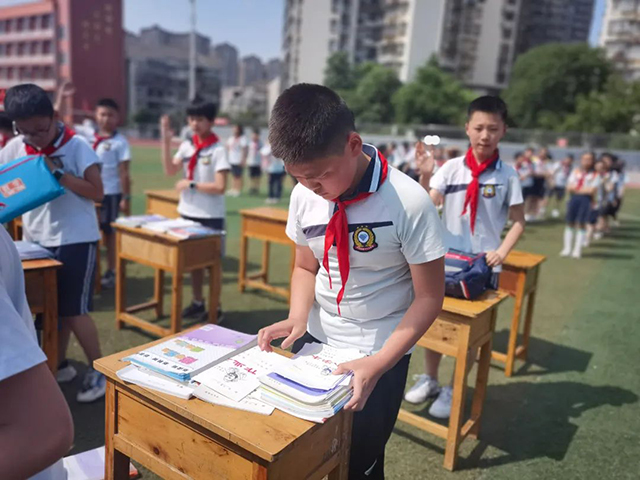 哇!这些孩子可说是“十八般武艺样样精通”(图38) 39.jpg