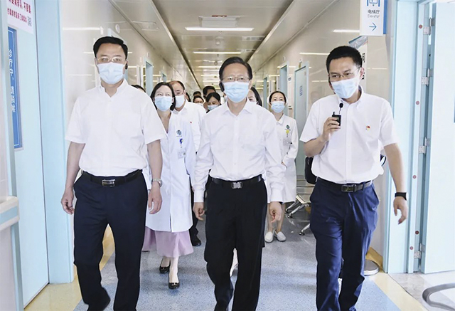 省卫健委党组书记、主任徐斌一行调研西南医大附院(图6) 6.jpg