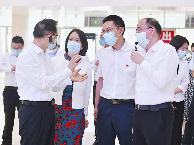 省卫健委党组书记、主任徐斌一行调研西南医大附院(图2) 2.jpg