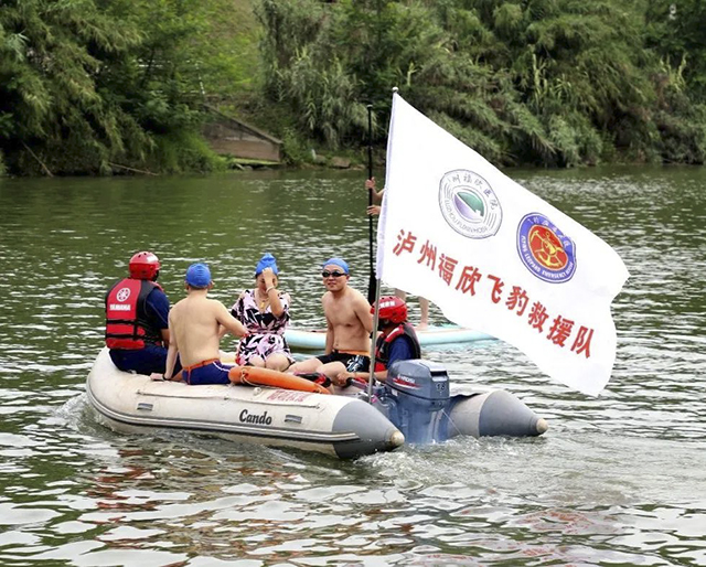 泸州福欣医院为泸县游泳协会邀请赛提供医疗保障(图5) 5.jpg