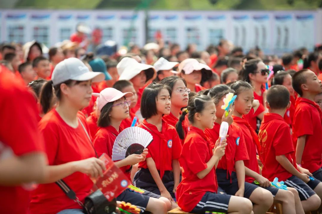 廿载芳华正青春 | 泸州十八中举行建校20周年庆典活动(图7) 7.jpg