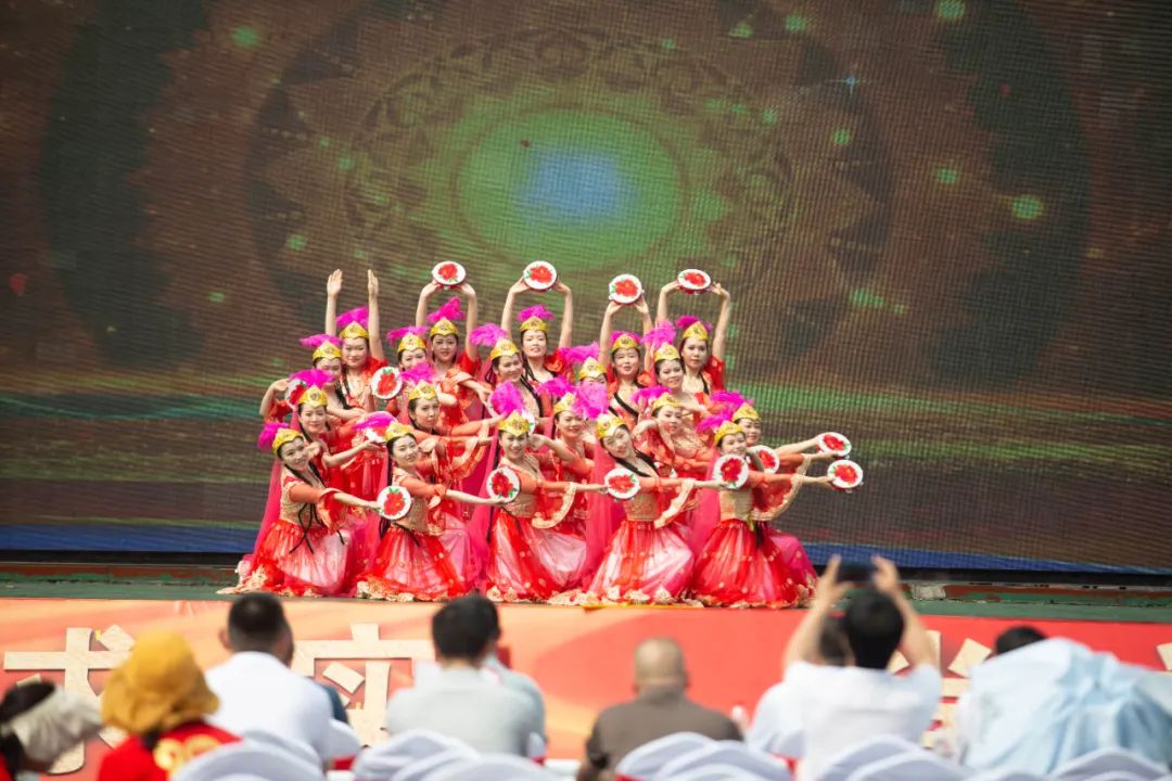 廿载芳华正青春 | 泸州十八中举行建校20周年庆典活动(图15) 15.jpg