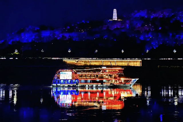 昨晚,宜宾全城沸腾!(图15) nEO_IMG_15.jpg