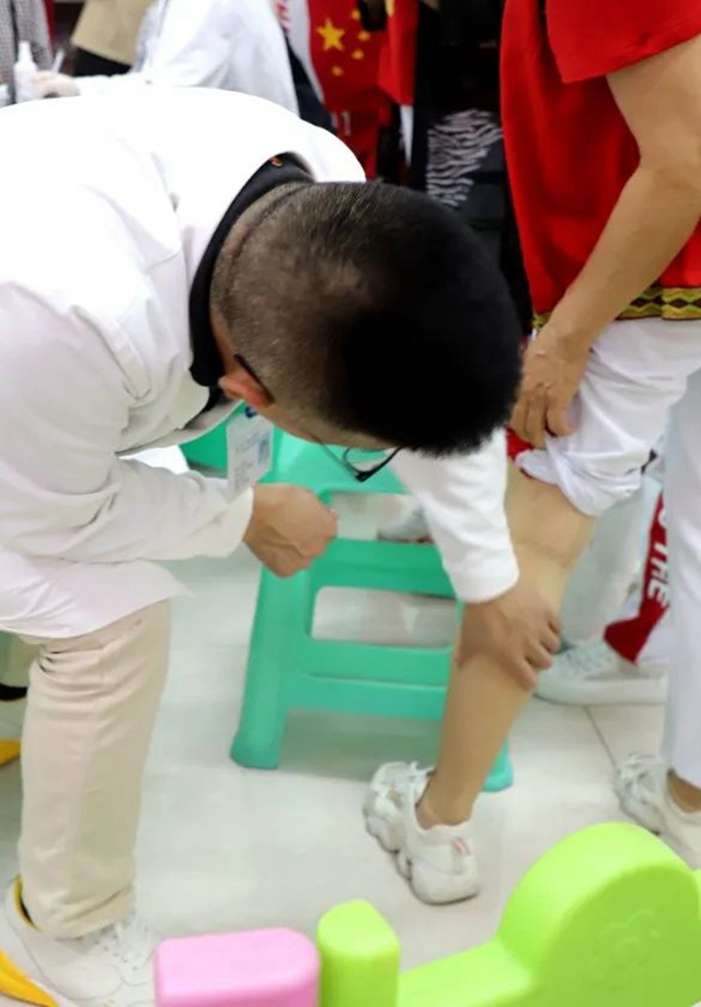 人大代表履职担当办实事儿,进家入站服务为人民!(图3) 3.jpg