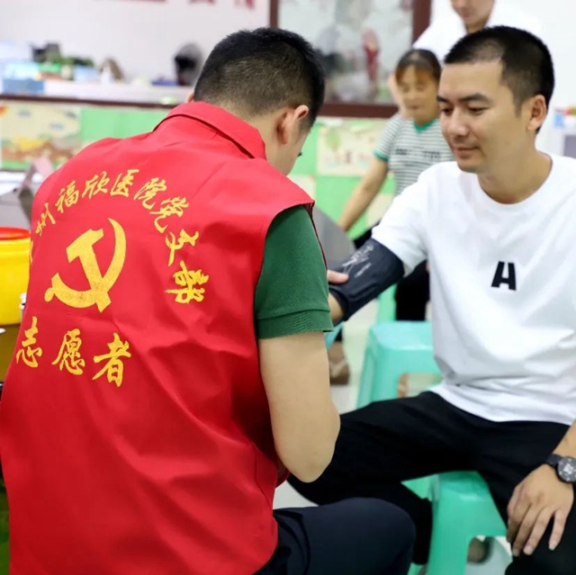 人大代表履职担当办实事儿,进家入站服务为人民!(图10) 10.jpg