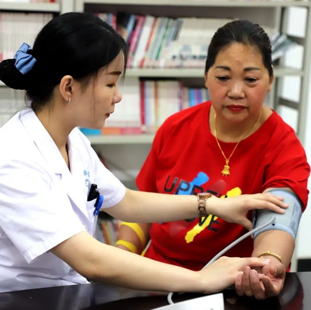 人大代表履职担当办实事儿,进家入站服务为人民!(图9) 9.jpg