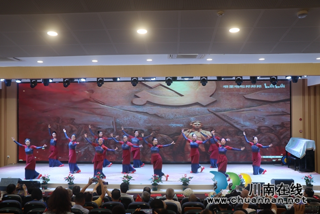 表演1.JPG