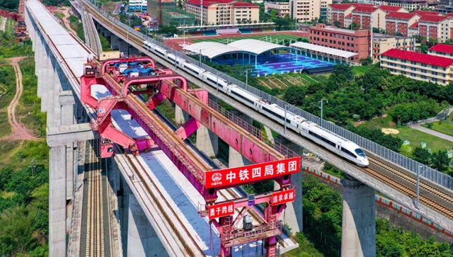 泸州高铁两岁了!一起见证它的成长(图25) 25.jpg
