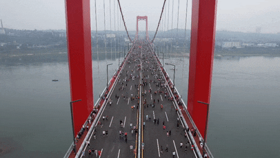 7月1日,泸州长江二桥通车了!(图1) 1.gif