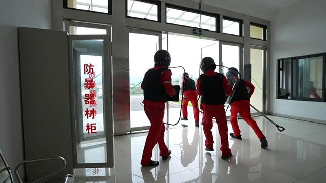 精彩!硬核!直击泸县2023反恐防暴演练现场(图8) 8.jpg
