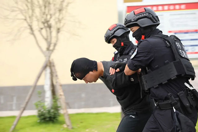 精彩!硬核!直击泸县2023反恐防暴演练现场(图35) 35.jpg