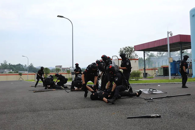 精彩!硬核!直击泸县2023反恐防暴演练现场(图33) 33.jpg