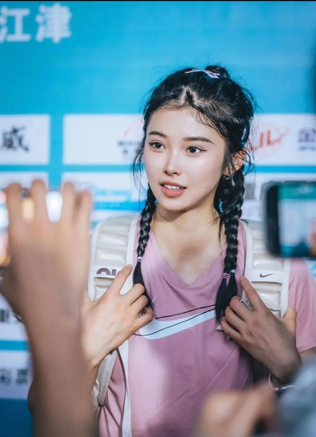 夺冠!自贡姑娘好样的!(图13) 13.jpg