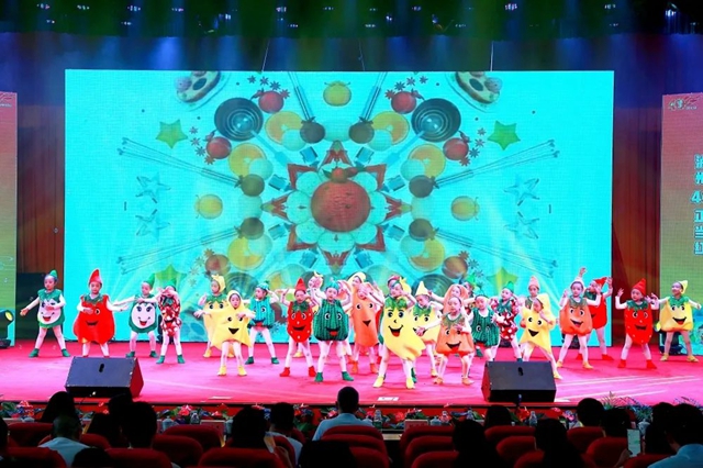 泸州40正当红,且看“萌娃赞家乡”(图32) 31.jpg