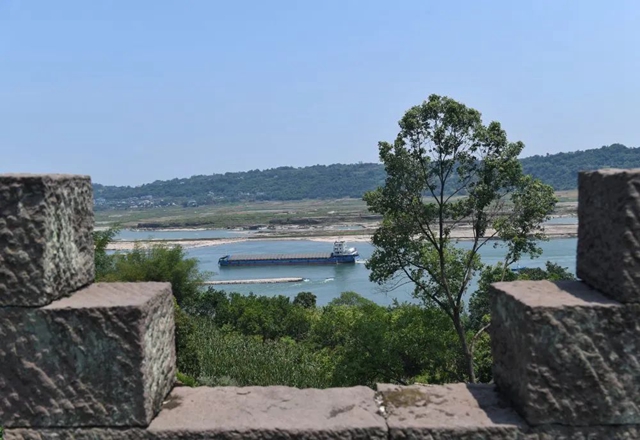 新华社镜头下的神臂城→(图1) 1.jpg