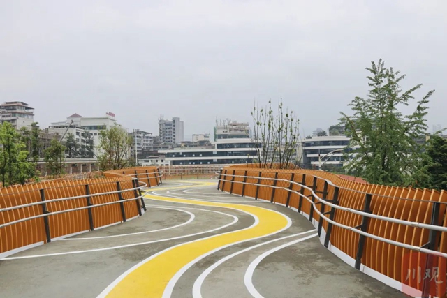 登山观景!宜宾翠屏山“空中栈道”正式开放(图2) 2.jpg