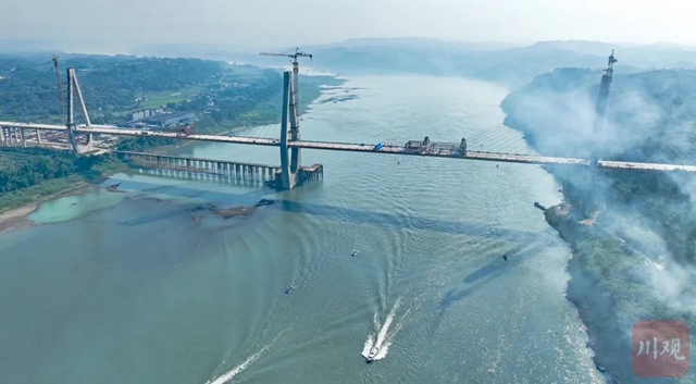 双向六车道!宜宾江安长江二桥正式合龙(图1) 1.jpg