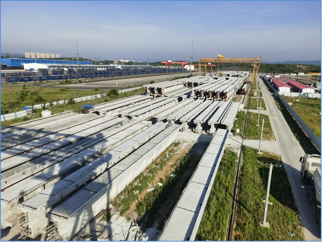 隆黄铁路叙毕段大里程端T梁预制工作圆满收官